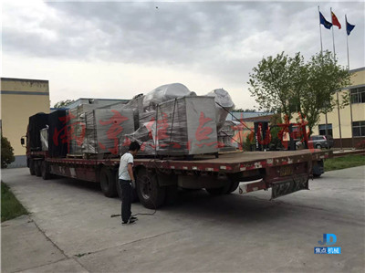 制藥廠設備整車發貨